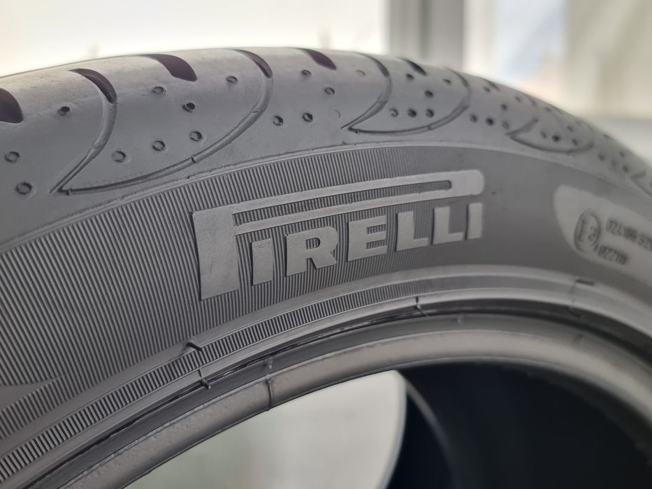 215/45/17 Pirelli 4Броя: 220€ 8мм