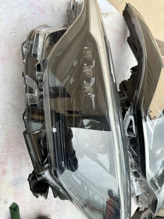 Faruri stânga dreapta full led toyota chr.