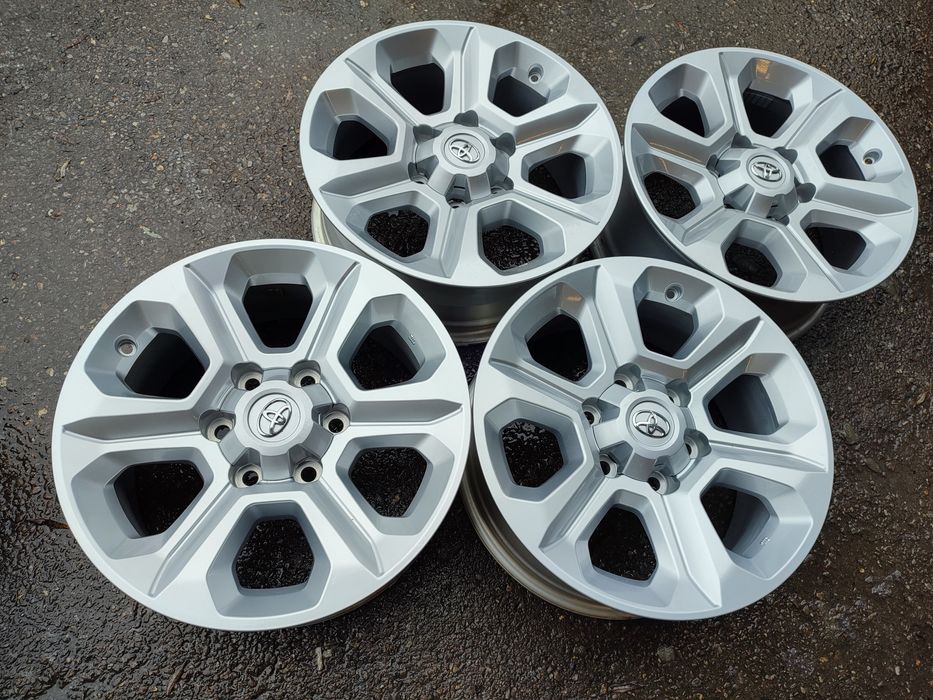 17" оригинални алуминиеви джанти за Toyota Land cruiser...