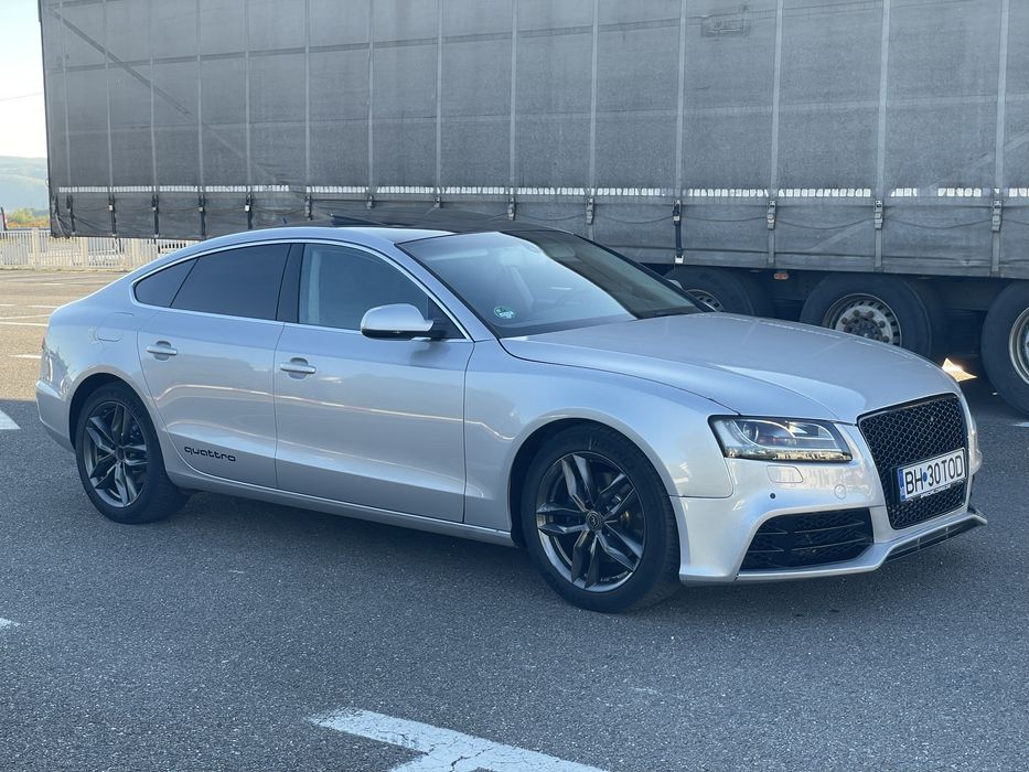 Audi A5 quattro.