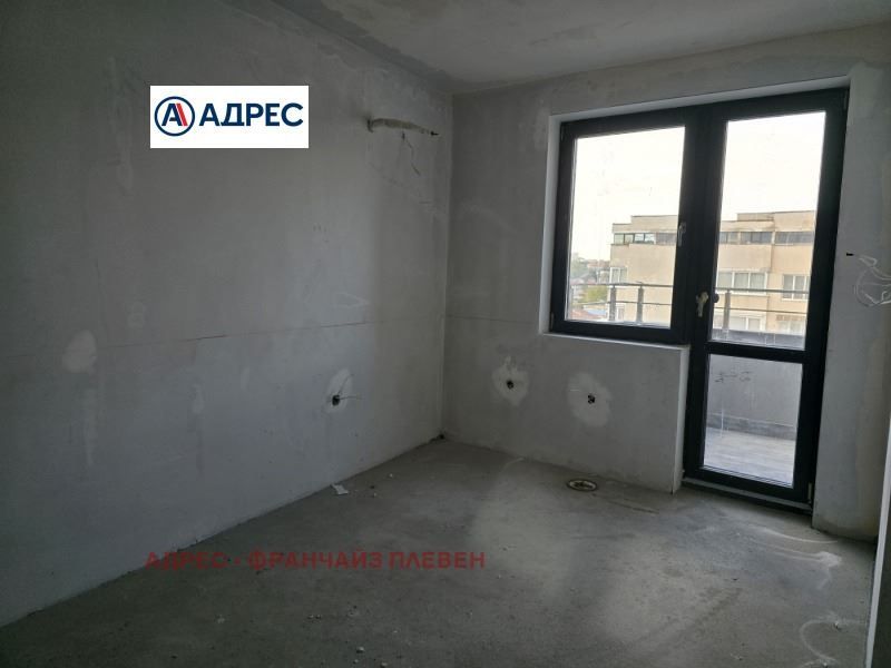 Продава се Тристаен апартамент в Плевен, Широк център - 122 кв.м за 1394 €/кв.м - Снимка #2