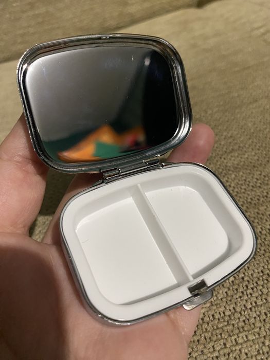 Таблетница карманная