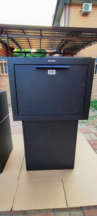 Продается бокс для посылок (parcel box)