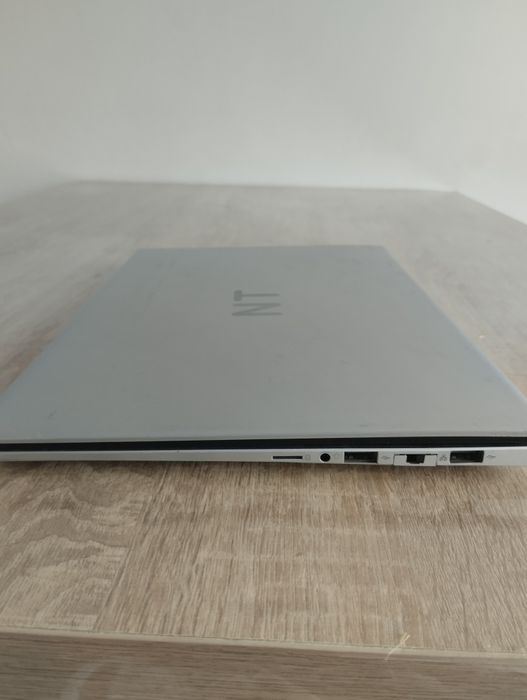 Продам Ноутбук SSD 120/8GB