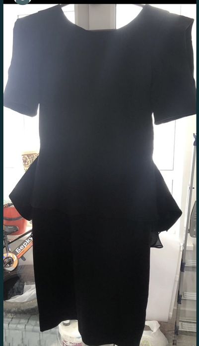 Продам платье 46 размера