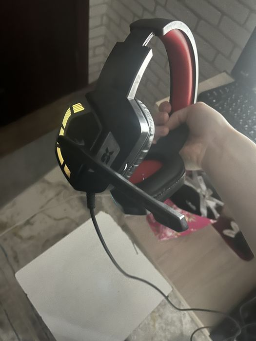 Наушник для компьютер