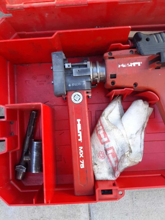 HILTI DX 750 инструмент за директен монтаж