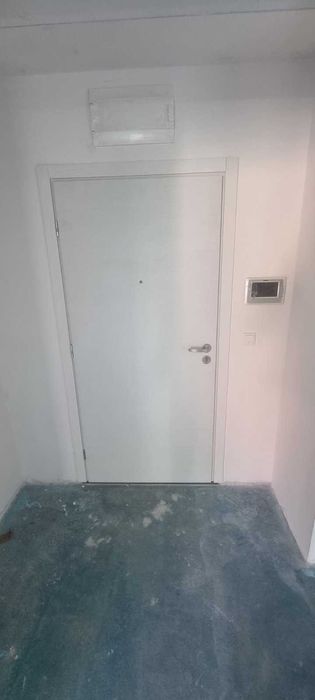 Продава се Тристаен апартамент в Плевен, Идеален център - 111 кв.м за 1703 €/кв.м - Снимка #1