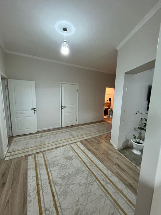 Достықта 5 ком үй сатылады