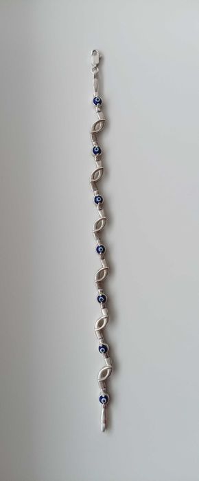 Сребърна гривна дамска!