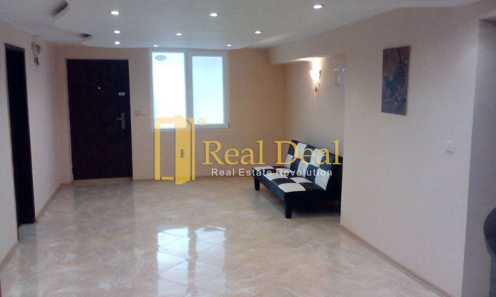 Дава се под наем Хотел в Свети Влас - 415 кв.м за 1250 € - Снимка #3