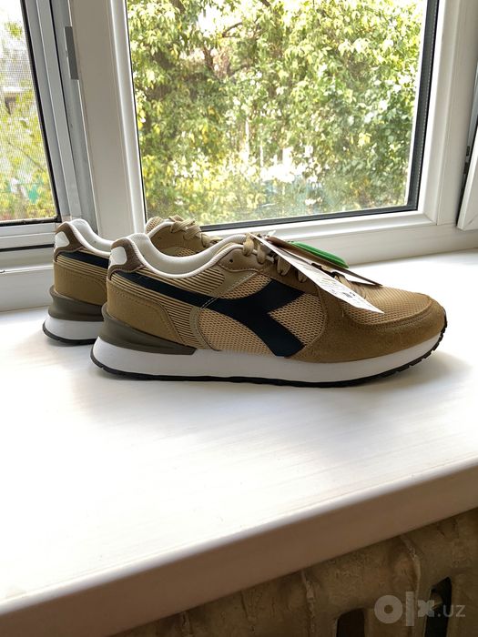 Кроссовки "DIADORA" НОВЫЕ, размер 42,5-43.
