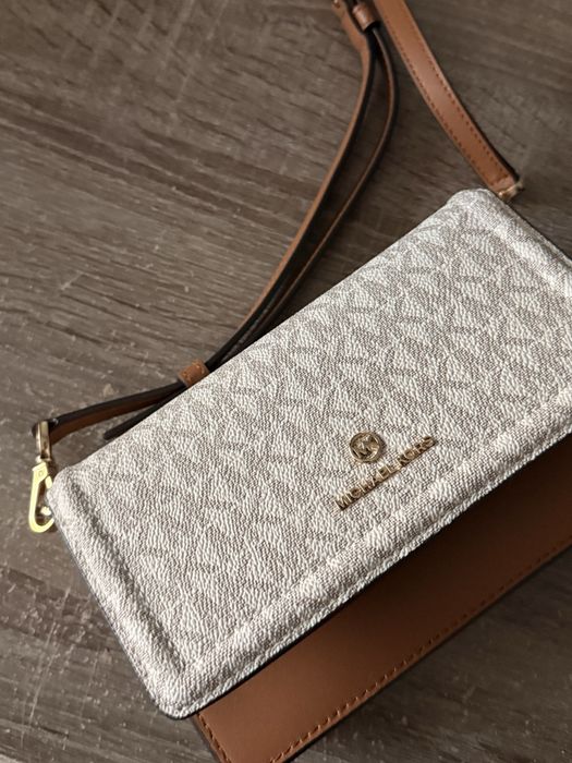 Нова чанта Michael Kors