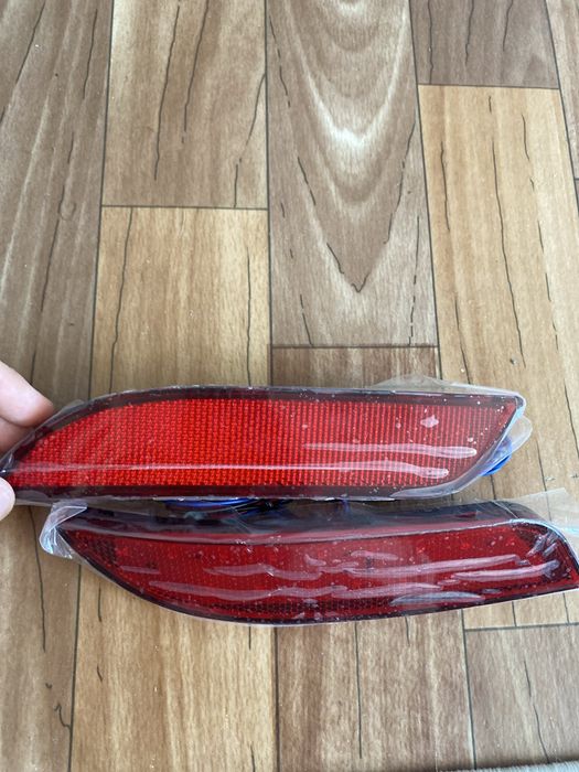 Продам Задние катафоты на приору