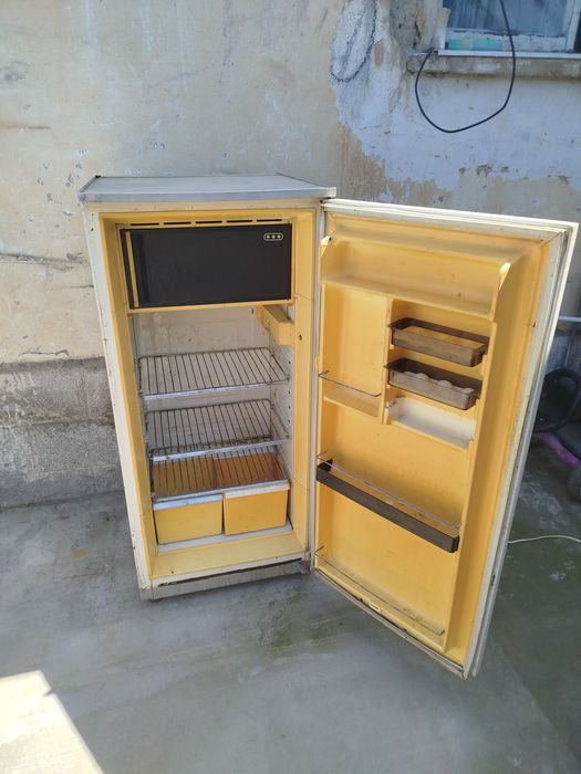 Продаю холодильник арск