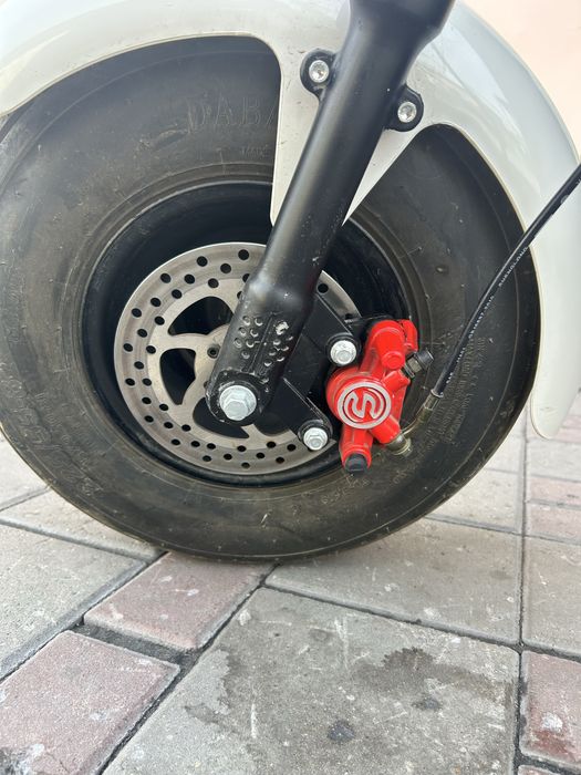 Продам электросамокат.