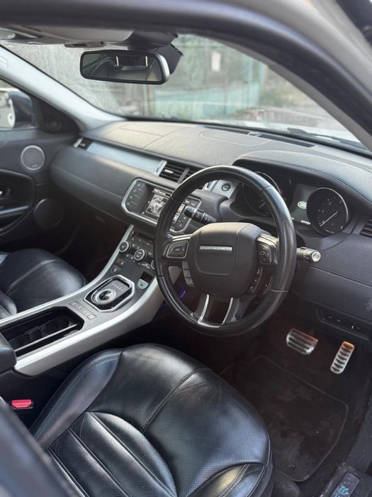 Range rover evoque