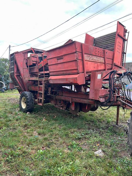 Masina,combina,recoltat,scos cartofi Grimme HL750 cu hidromotor perie