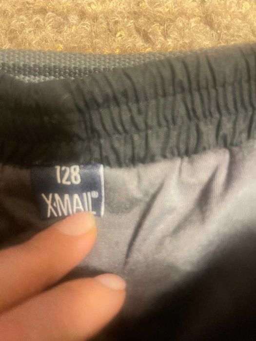 Vând pantaloni matlasati  mărimea 128