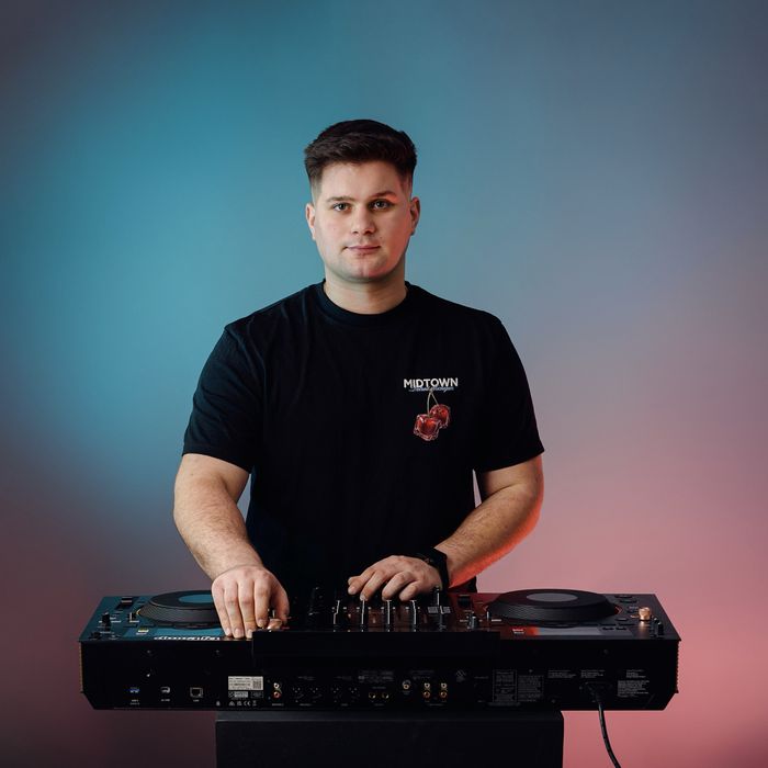 DJ PAMP - Dj majorat | dj nunta | dj botez | dj Sibiu | dj petreceri corporate .
