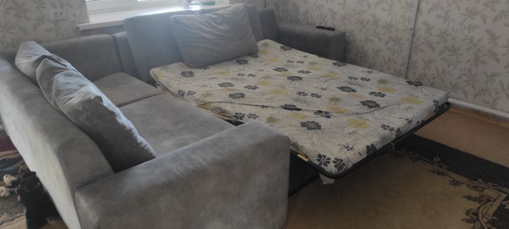 Угловой диван 2м*3м