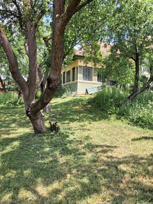 Casă la țară , curte/grădină 3450 m2