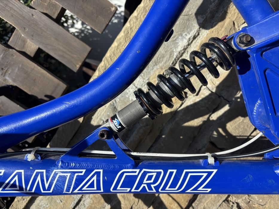 Santa Cruz Bullit DH