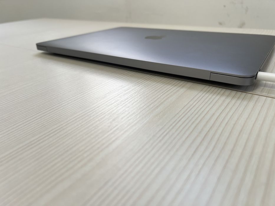 Macbook 13 air 2020 m1
