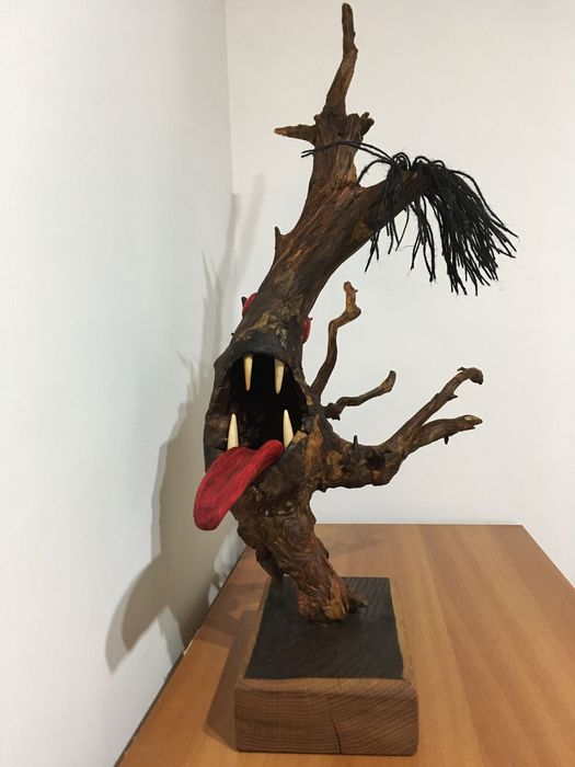 Figurină de vanzare