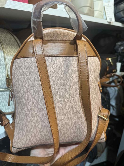 Дамска раница на Michael Kors