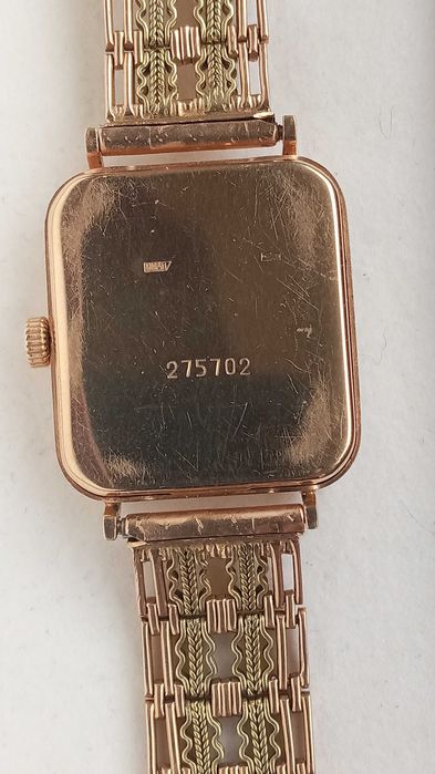 Часы «МакТайм» золотые