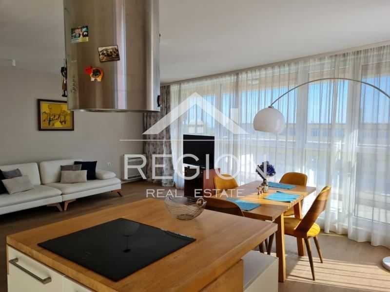 Дава се под наем Тристаен апартамент в Варна, Бриз - 90 кв.м за 867 € - Снимка #3