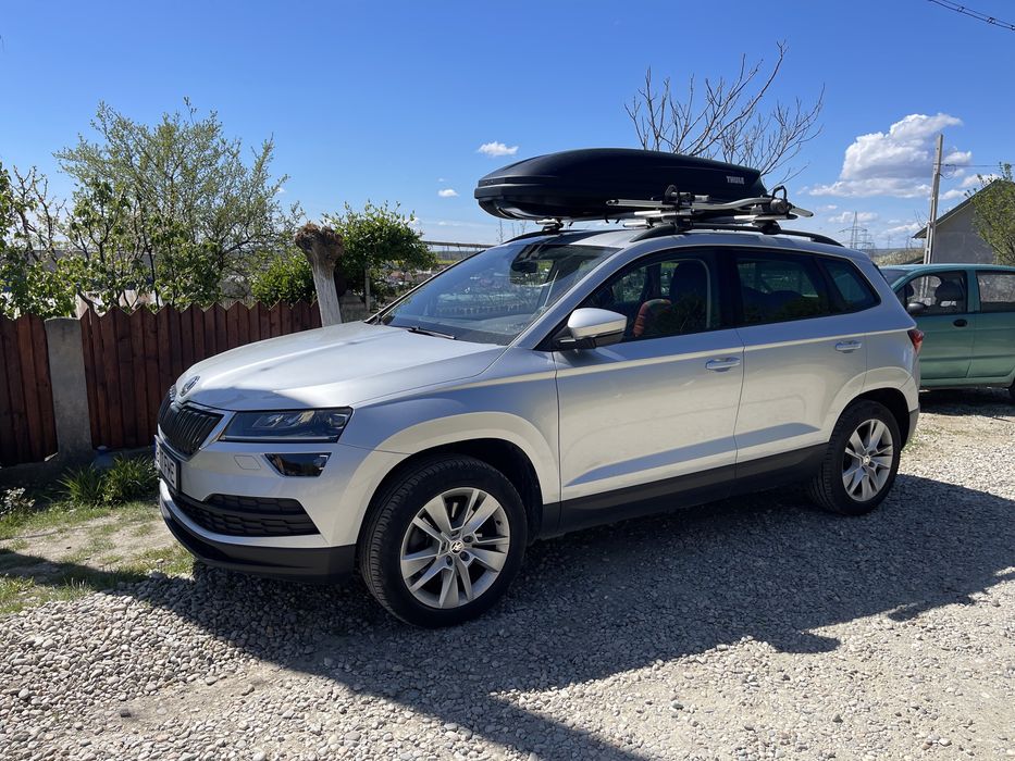 Inchiriez cutie portbagaj Thule Pacific 600