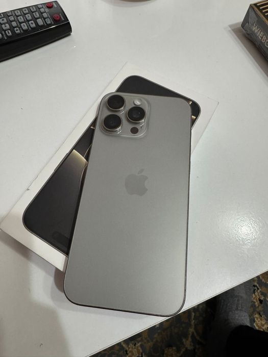 iPhone 16 Pro Max 256GB – Natural Titanium