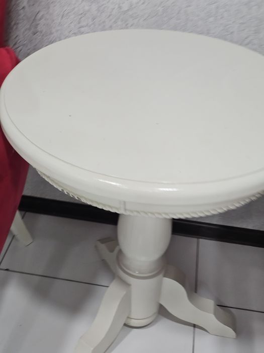 Медицинский шкаф. Акрил. Два кресла и круглый столик комплект