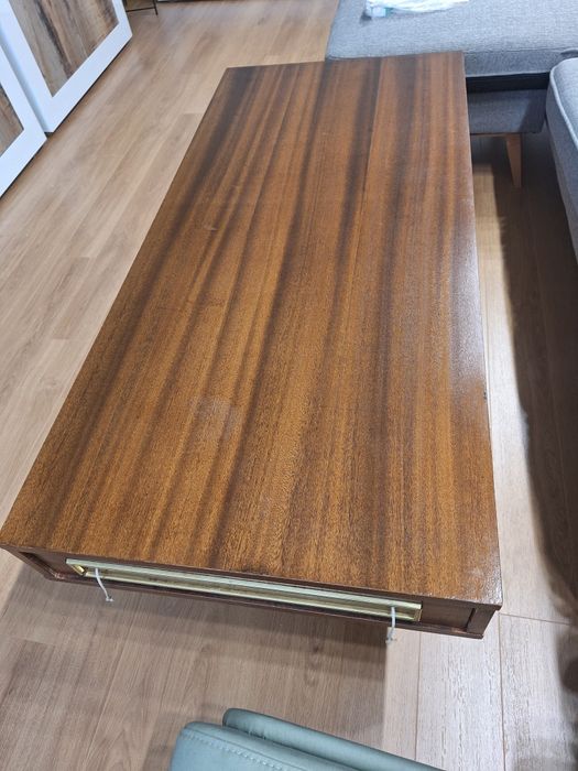 Холна маса бук с орехов фурнир 130Х60Х56 см.