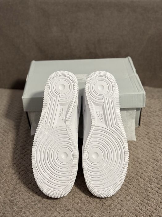 Nike Air Force 1 '07 (Triple White)
