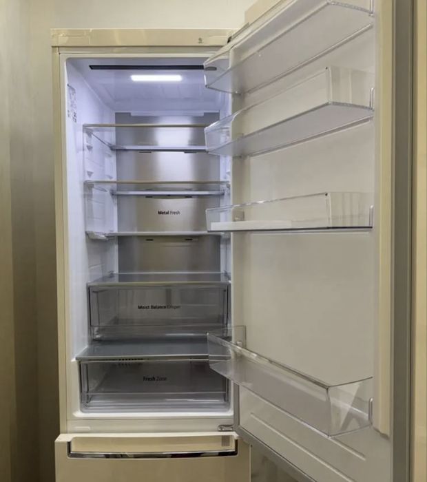 Холодильник LG как новый