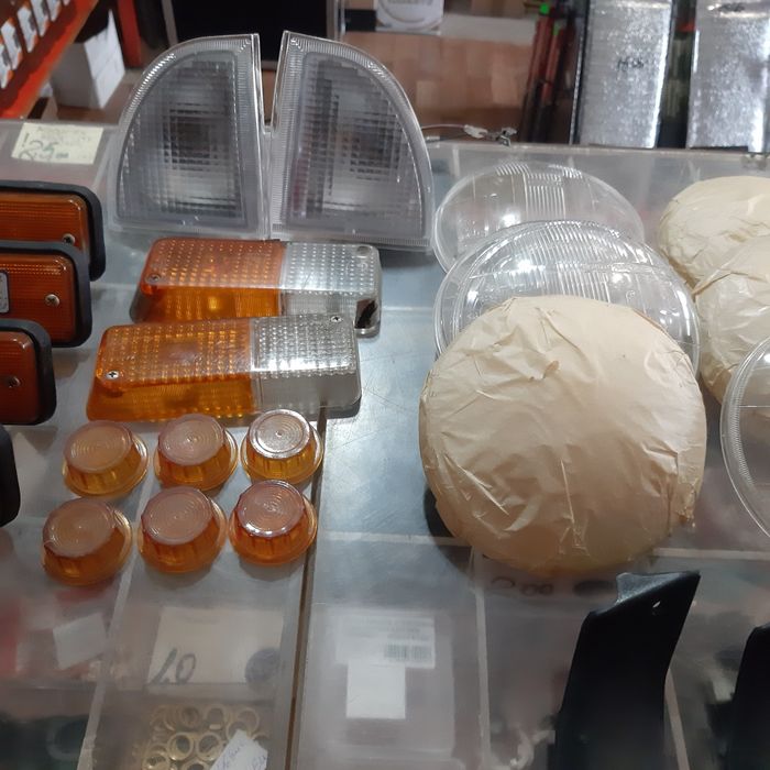 Vand piese De Colectie Noi Dacia1310.