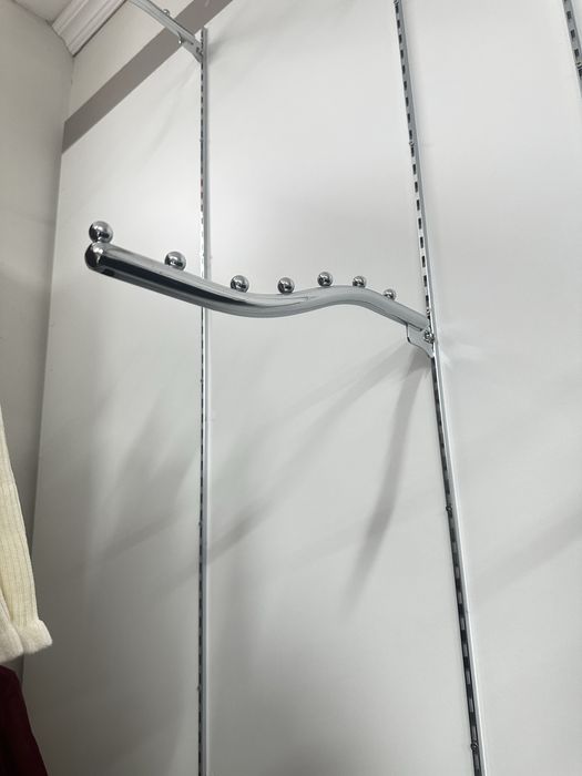 Продаются витринные шкафы