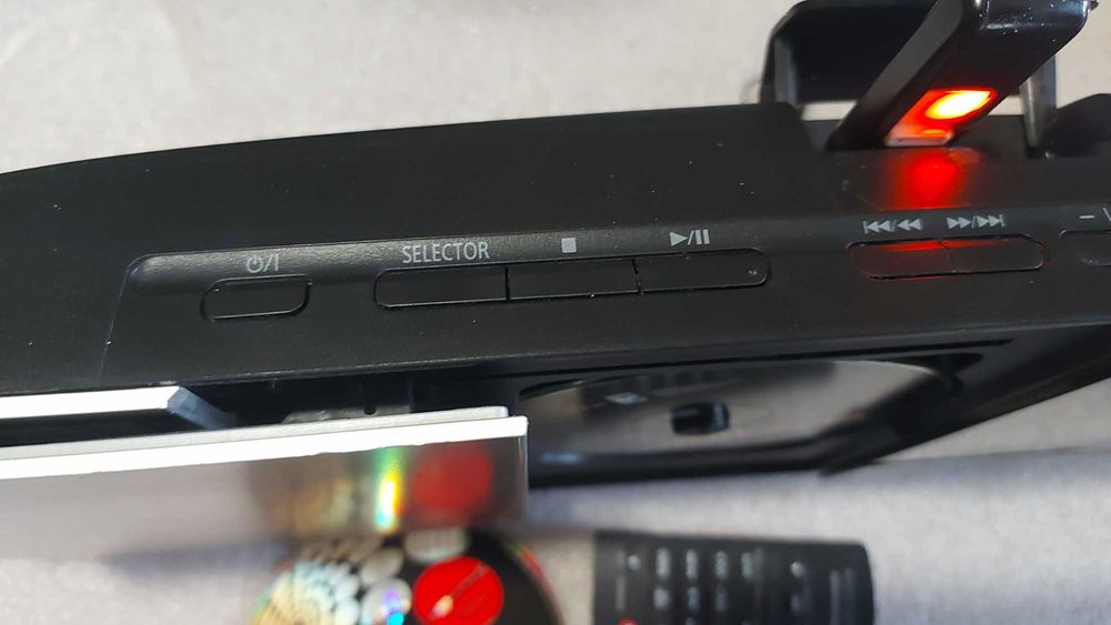 Panasonic SC-HC49 CD/MP3/USB/Bluetooth/Docking iPhone lightning