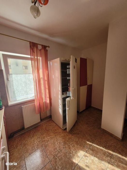 Apartament cu 3 camere, 70 mp, zona Garii
