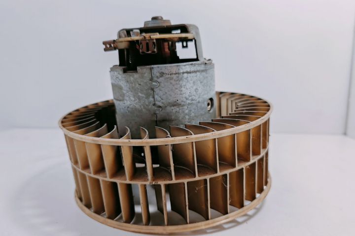Ventilator habitaclu 0130111183 BMW Seria 3 E36
