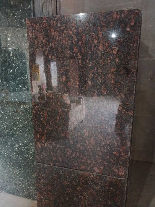 Granit Tan brown red /dark Sizga kerakli obyomda yetkazamiz