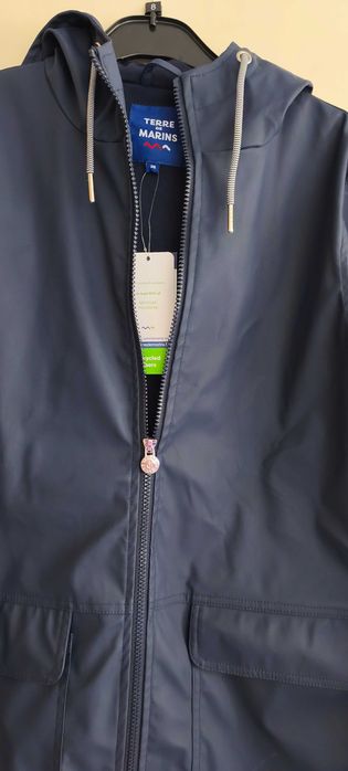 Ветровка-дъждобран на Terre de Marins размер 36/М