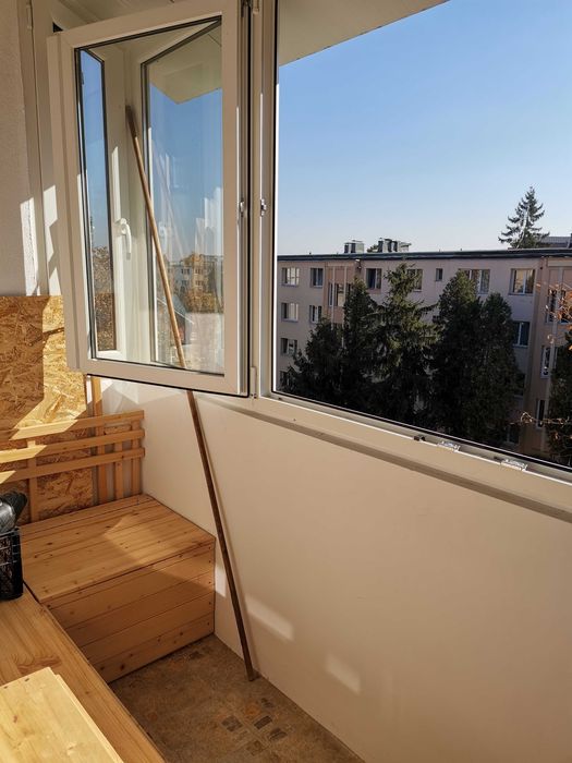 PF vand Apartament cu 2 camere Grigorescu, aproape de scoala si statia de autobuz. Stare foarte buna, complet mobilat si utilat. Pret: 150000 euro