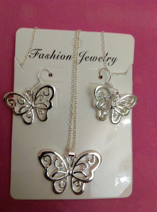 Гердани с перли.Бижутерия,гривни,медальони.