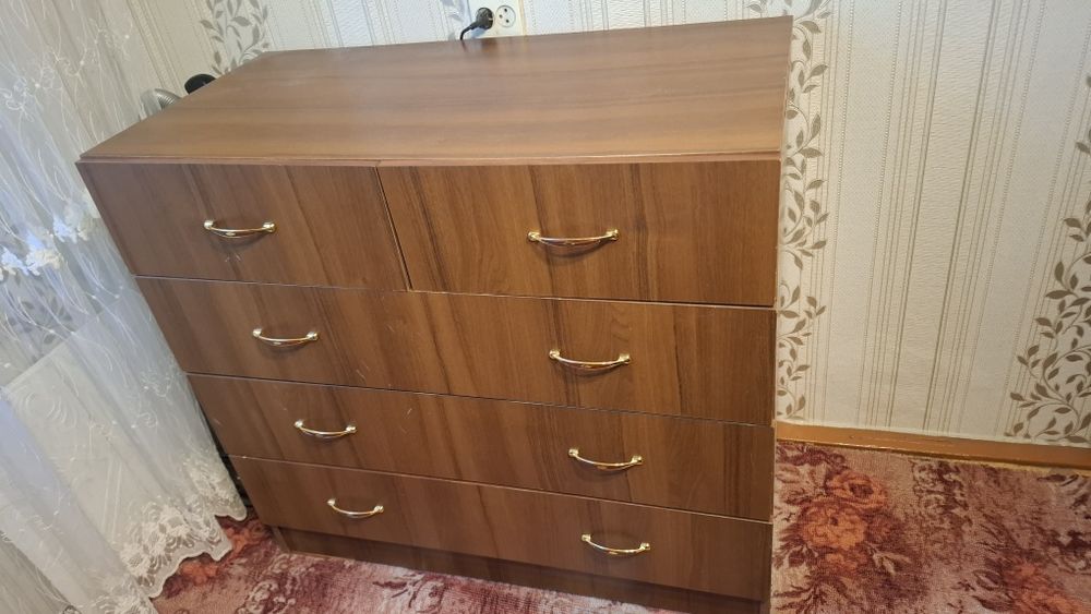 Кровать, комод, 2 тумблчки