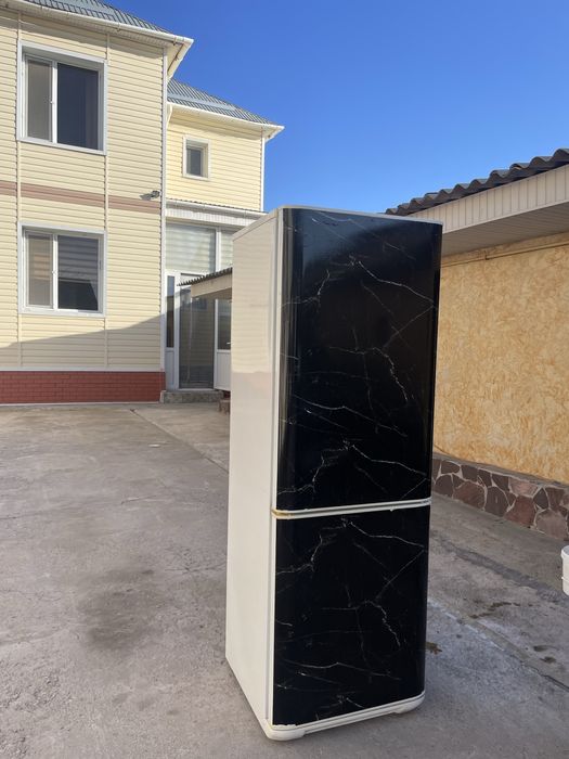 Холодильник Бирюса