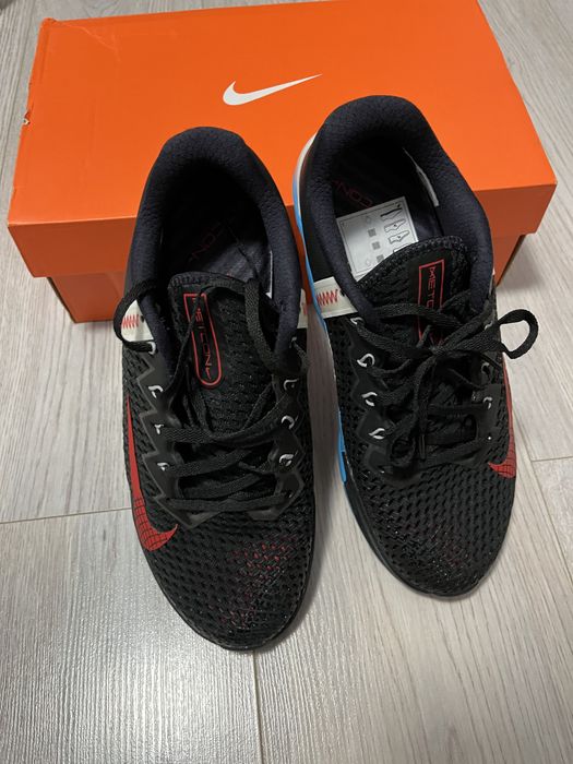 Nike Reax 8 TR MESK, mărimea 41.